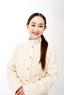塚田恵理子(フリーアナウンサー、司会者、ナレーター)
